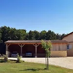 بيت للعطل Swimmingpool- Ruhig Auf Dem Land Fuer Zwei By Interhome Cause-de-Clérans